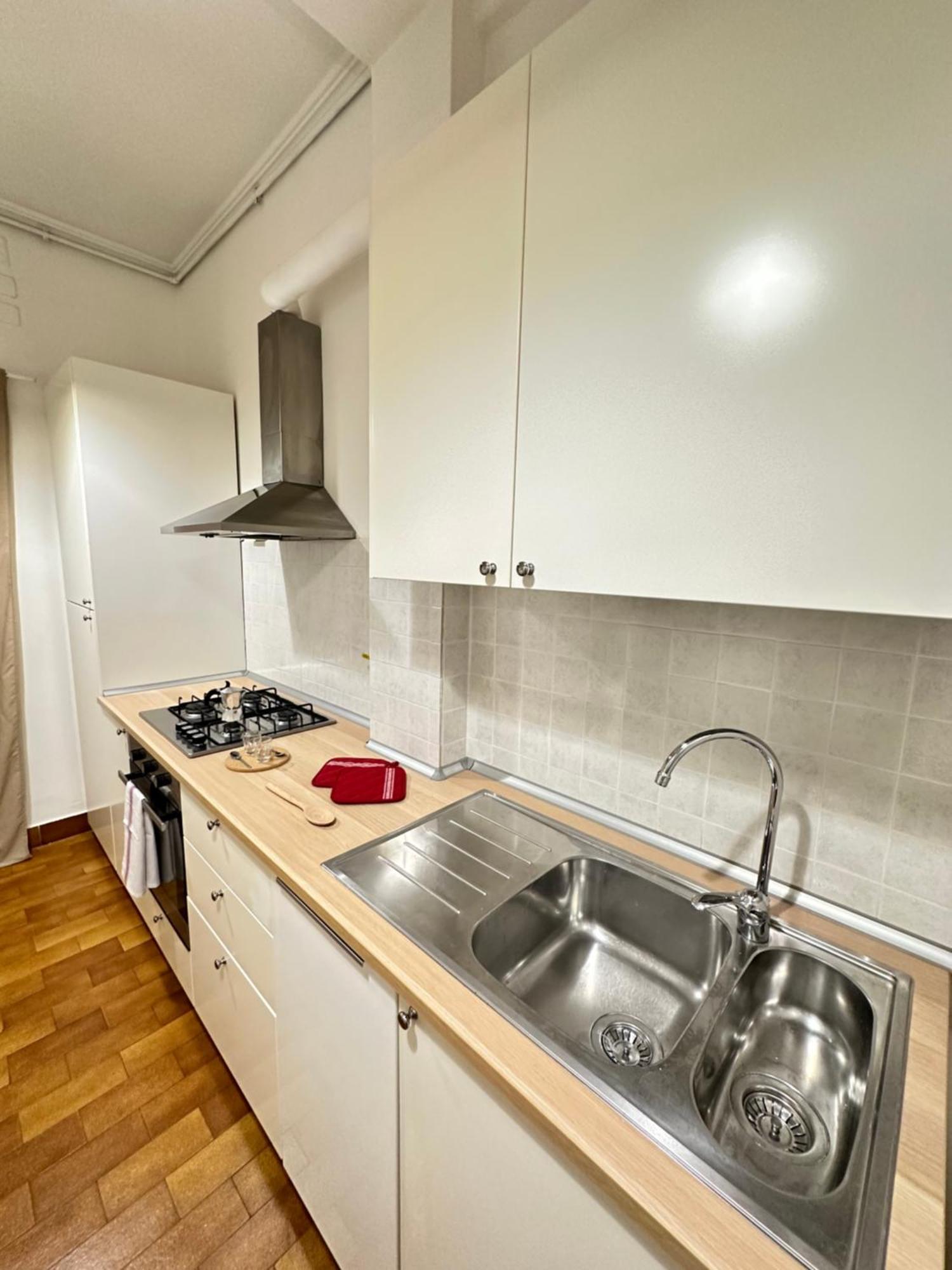 1512 Apartment Rom